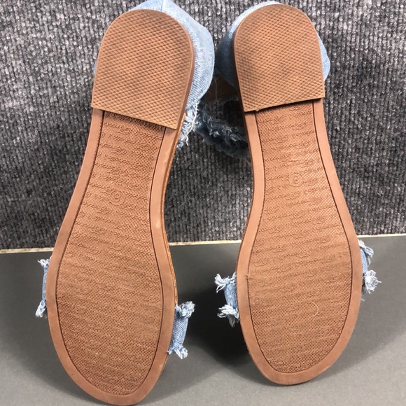 Breckelles - Picture 6 of 8